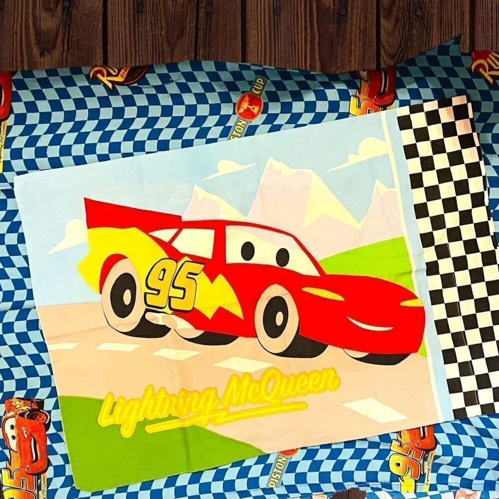 DISNEY Pixar CARS Lightning McQueen Racing Flat Sheet & 2 Pillowcases TWIN